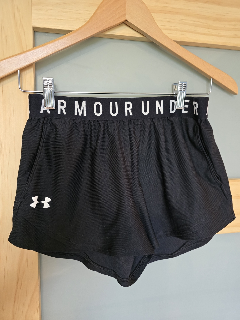 Under Armour Women's Black Athletic Shorts